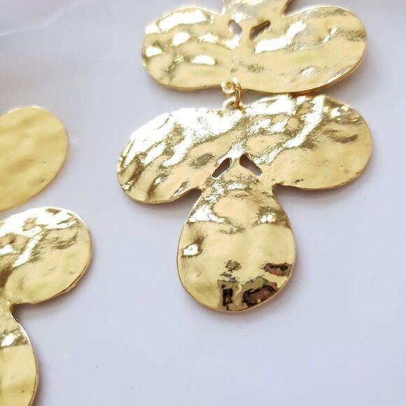 Zara Double Clover Earrings - Picture 6 of 9